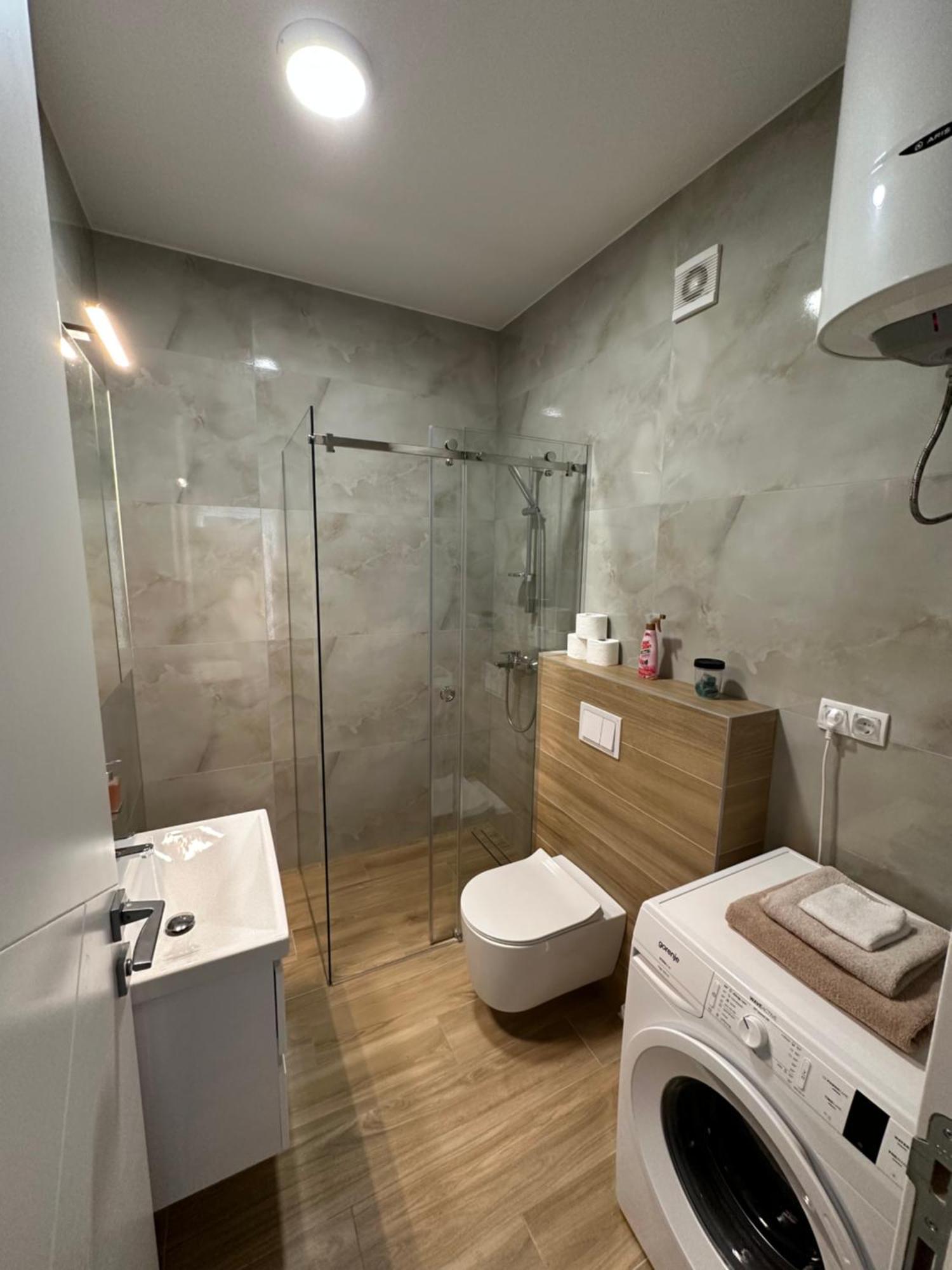 Drobac Apartman บันยาลูกา ภายนอก รูปภาพ